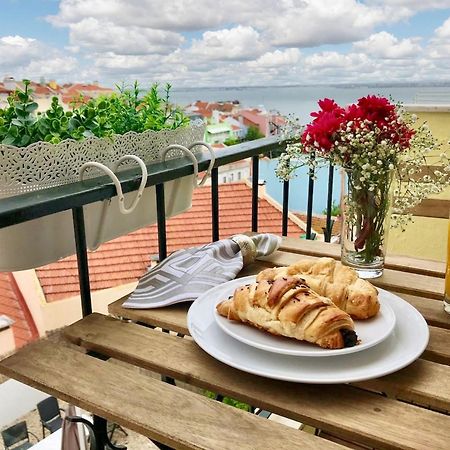 Comfortable Apartment With Balcony And Sea View In Lisbon 50 M² Exteriör bild