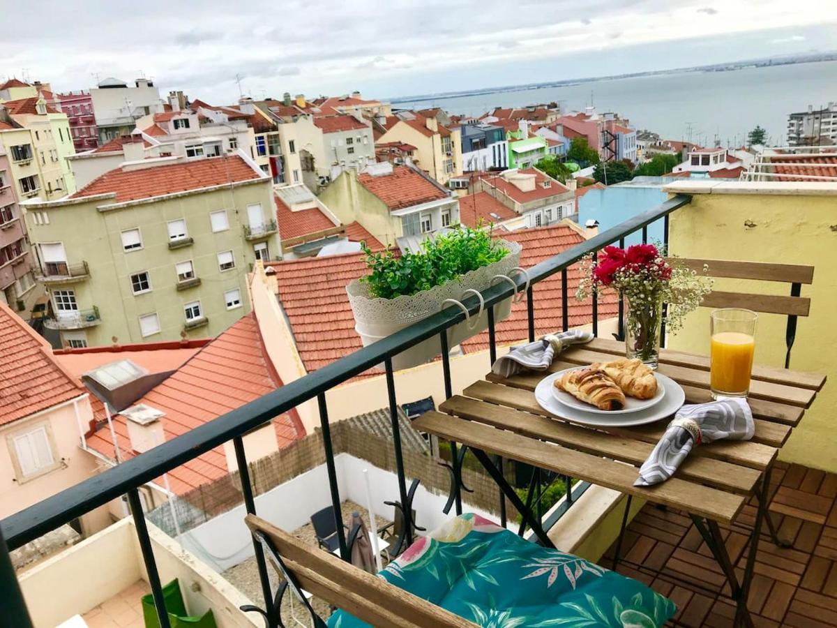 Comfortable Apartment With Balcony And Sea View In Lisbon 50 M² Exteriör bild